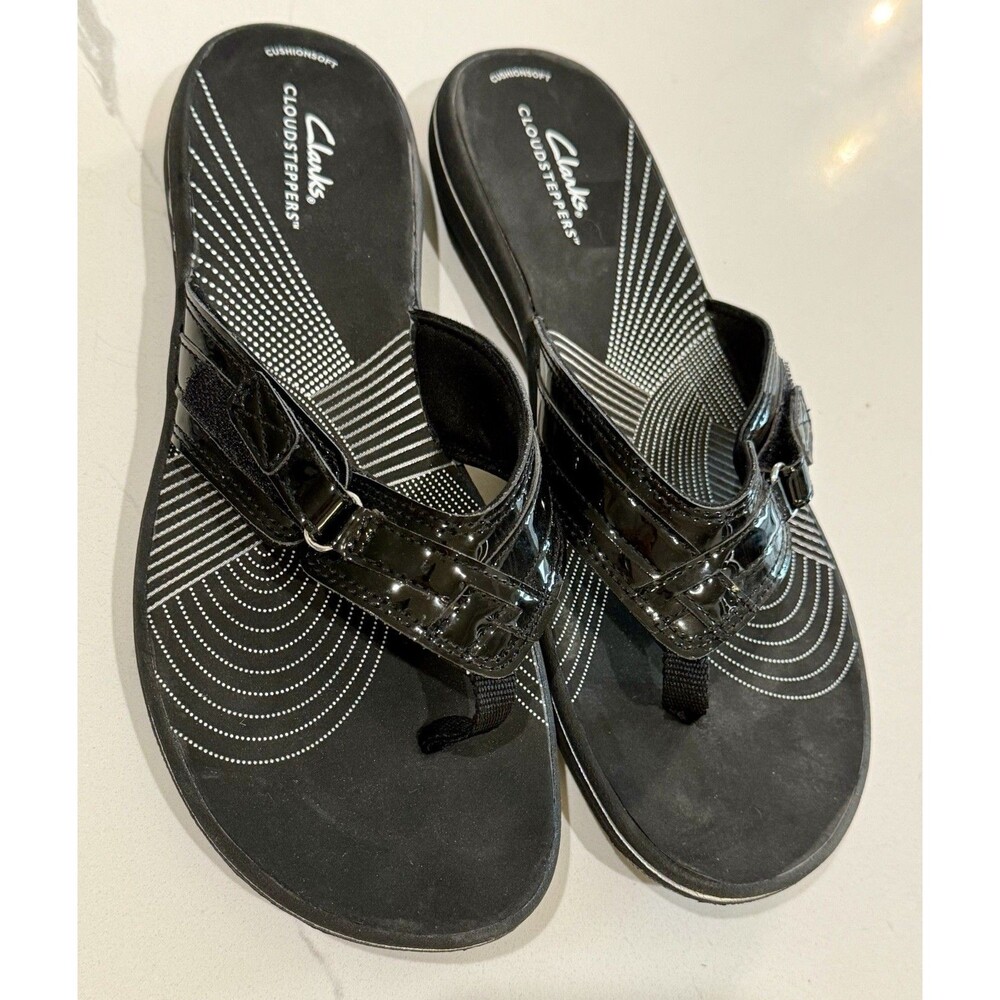 Clarks Women's 11 Breeze Reyna Cloudsteppers Flip-Flop Black Adjustable Sandals